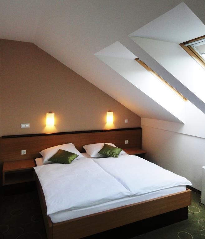 Hotel Bela Krajina Метлика Стая снимка