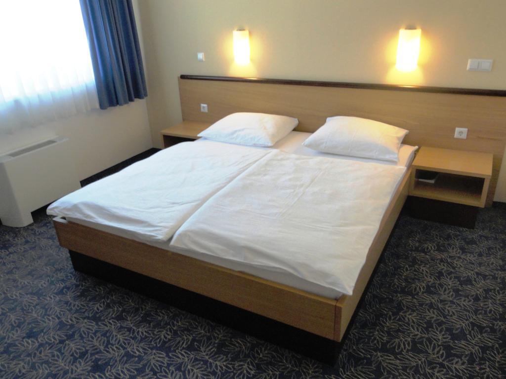 Hotel Bela Krajina Метлика Стая снимка